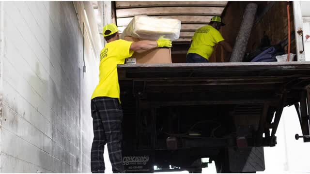 Best Get Movers in Oshawa, ON | 647–493–3383