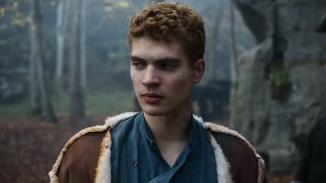 Wheel of Time, The - S01E02 - Shadow's Waiting (1080p)