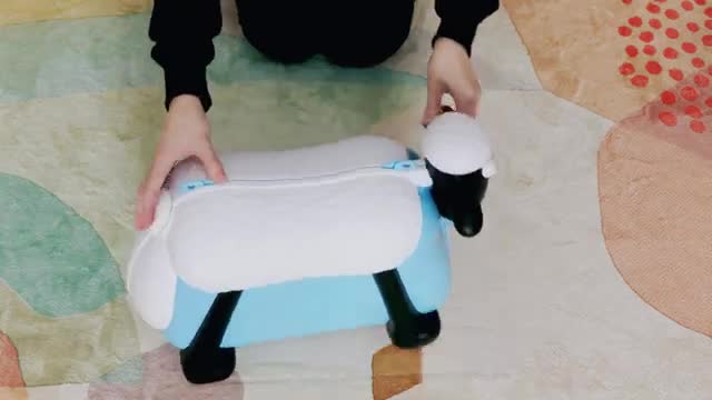 Shaun the Sheep® Kids Ride-On Suitcase (Blue Dream)