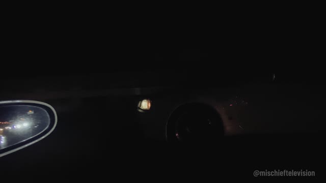 Cruising Japan at Night (Synthwave)