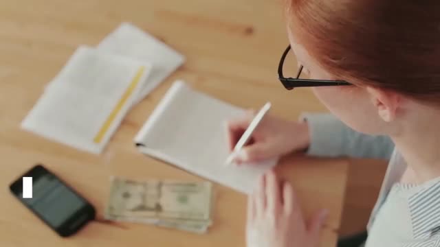 4 Tips on how to keep your business afloat in a challenging economy