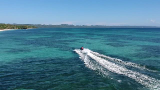 pexels-tracy-john-19147576 (1080p)