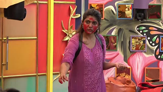 Bigg Boss S09E10 Day 9_ Fiery Verbal Tiffs